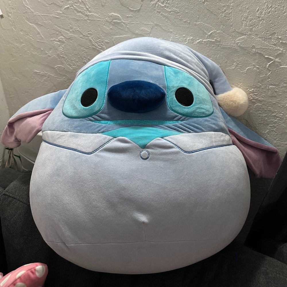 Sleeping stich squismallow